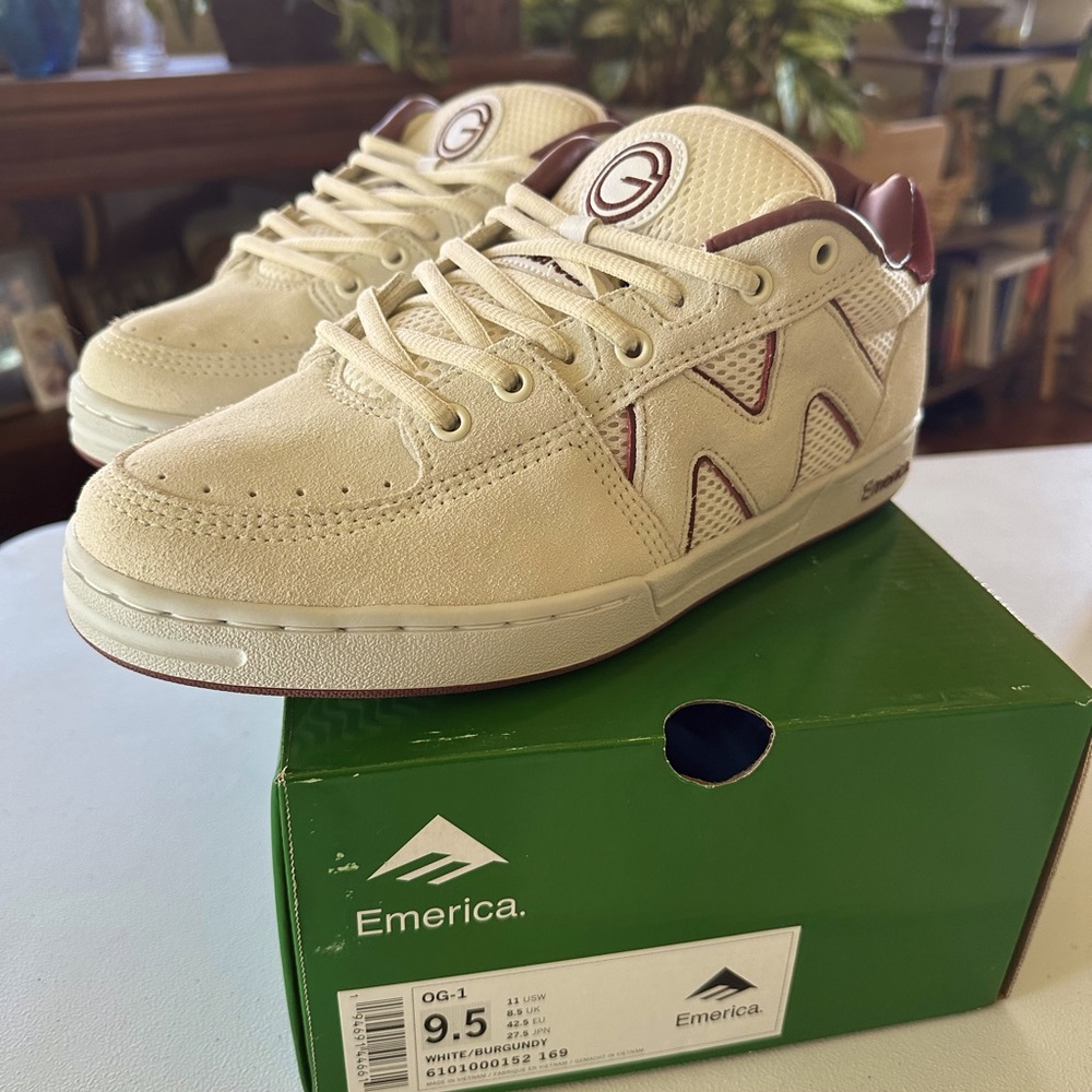 Emerica OG-1 size 9.5 - skate shop day cream / burgundy